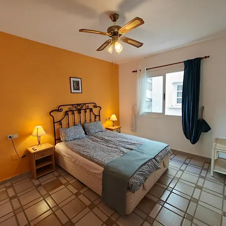 Apartment Golf&live Music Lovers Pool Views, Villamartin Plaza Alicante