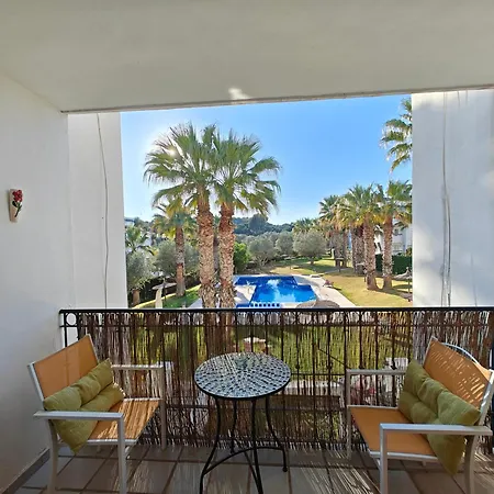 Golf&live Music Lovers Pool Views, Villamartin Plaza